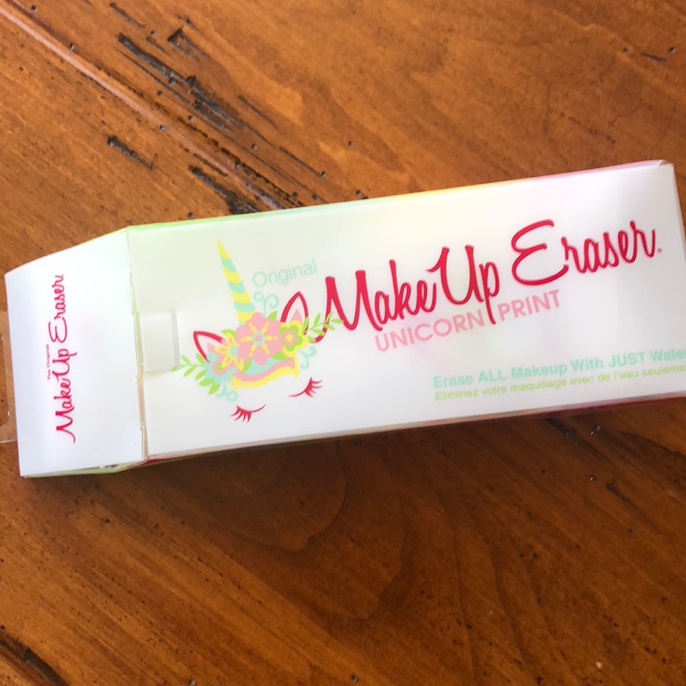 Make Up Eraser
